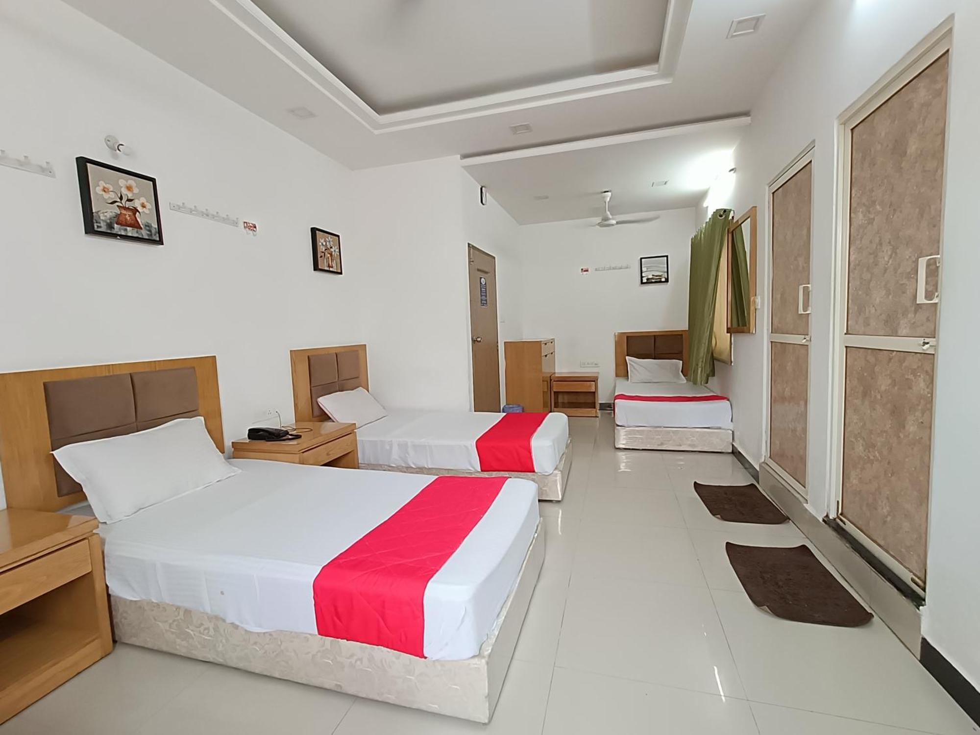 Stay Guru Usha Residency Bhuj Exterior foto