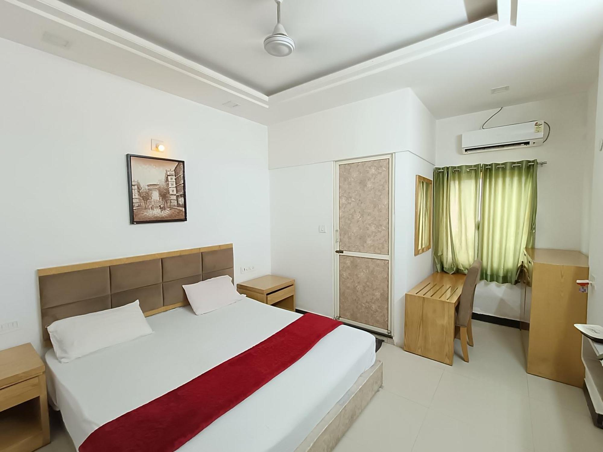 Stay Guru Usha Residency Bhuj Exterior foto