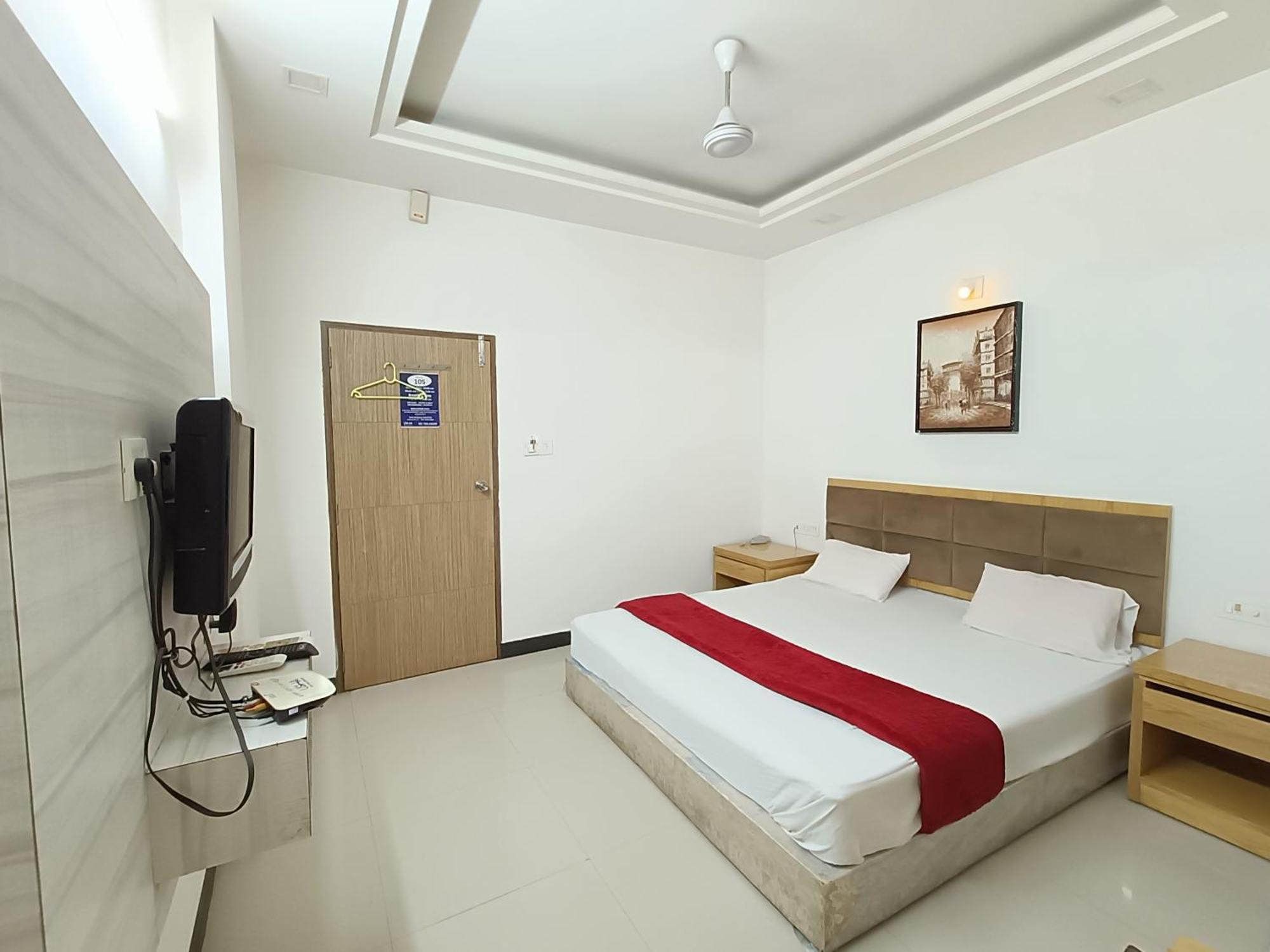 Stay Guru Usha Residency Bhuj Exterior foto
