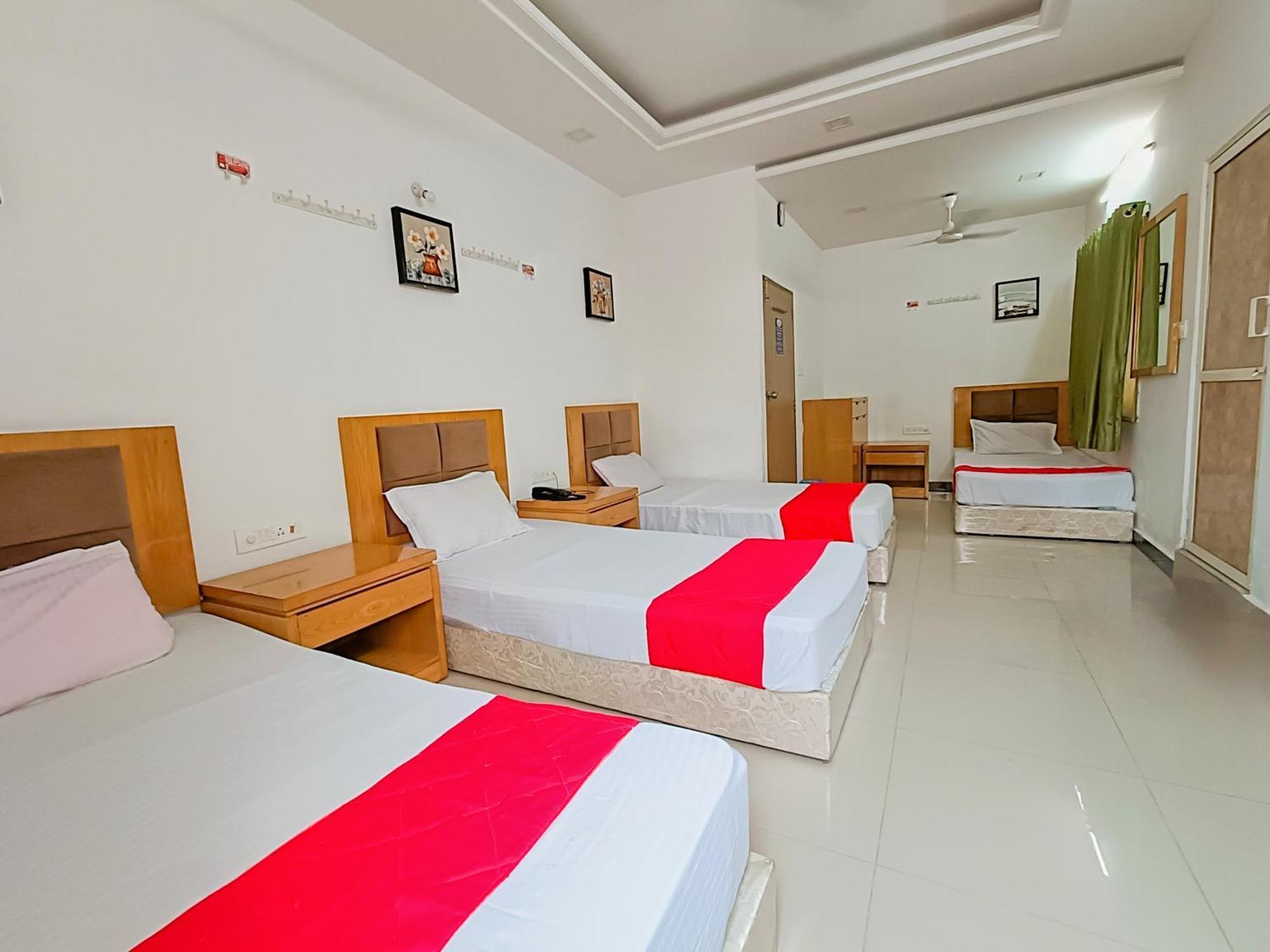 Stay Guru Usha Residency Bhuj Exterior foto
