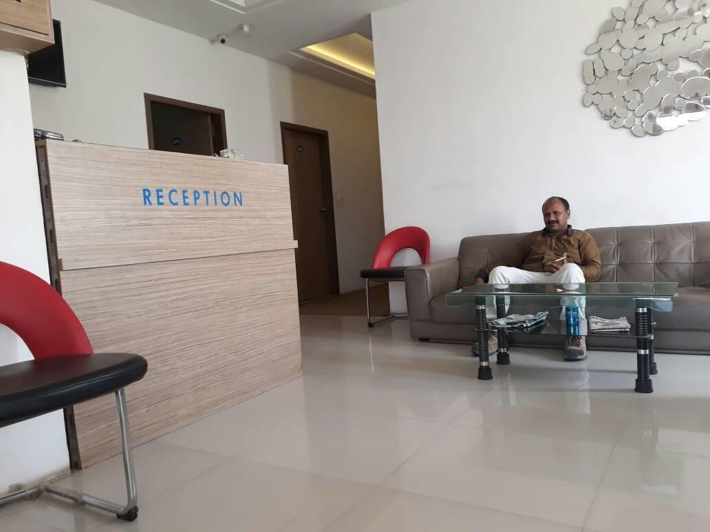 Stay Guru Usha Residency Bhuj Exterior foto