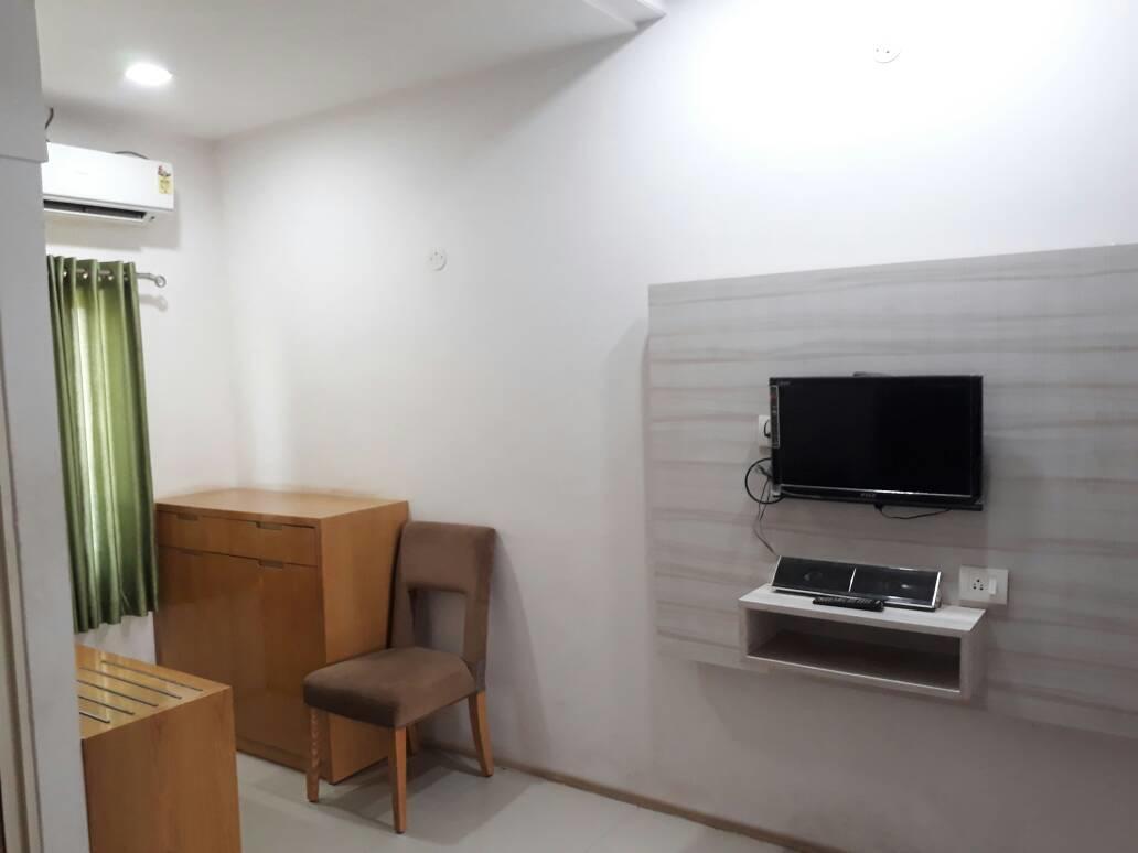Stay Guru Usha Residency Bhuj Exterior foto